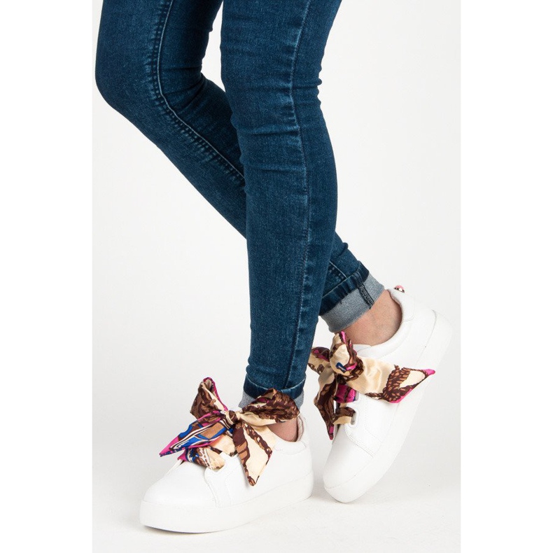 Vices Baskets nouées avec un vice de ruban blanc 2