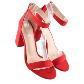 Sandales sur un talon large rouge rouge 4