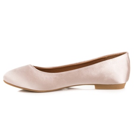 Ch. Creation Ballerines beiges satinées 5