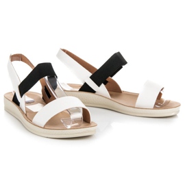 Sandales avec un caoutchouc vinceza blanche 5
