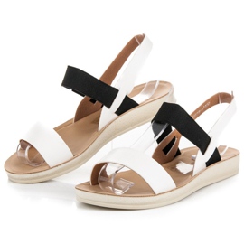 Sandales avec un caoutchouc vinceza blanche 4