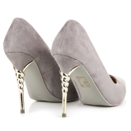 Escarpins en daim gris 2