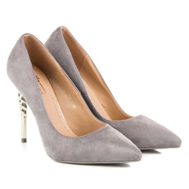 Escarpins en daim gris 3