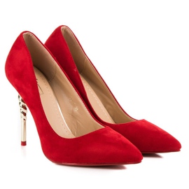 Escarpins en daim rouge 4