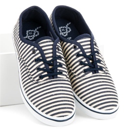 McKey Des baskets au style marin bleu 1