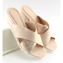 Chaussons roses sur semelle compensée rose Y-8219 Rose 2 Chaussons roses sur semelle compensée rose Y-8219 Rose 2