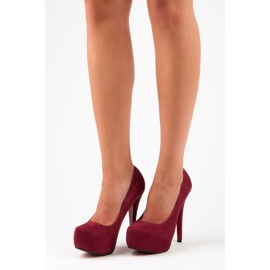 Yes Mile Épingles sur la plateforme rouge 1