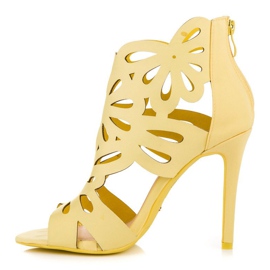 Sandales élégantes avec dessus vices jaune 4