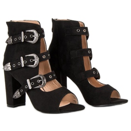 Sandales à la mode sur le poteau des vices le noir 5