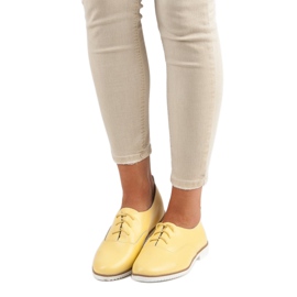 Chaussures mazaro en cuir jaune 6