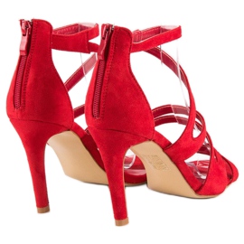 Sandales en daim sur un talon haut rouge 3