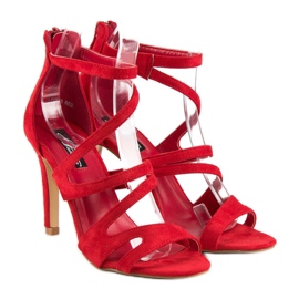 Sandales en daim sur un talon haut rouge 4