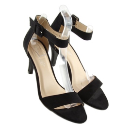 Sandales noires à talons bas BL076 le noir 1