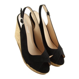 Sandales noires sur talon compensé en liège 6421 1