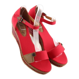 Sandales compensées rouges J7731-8 rouge 1