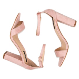 Sandales en daim sur un poteau rose 7