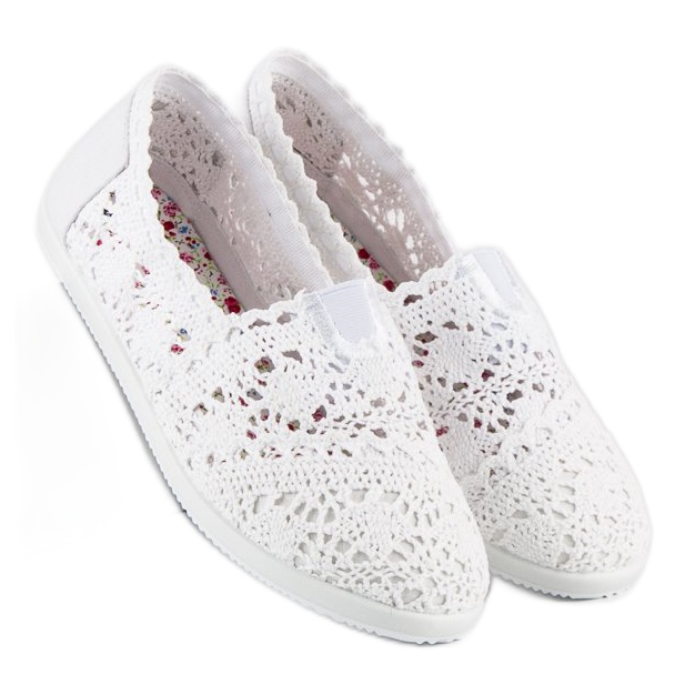 Ballerines en dentelle blanche 1 Ballerines en dentelle blanche 1