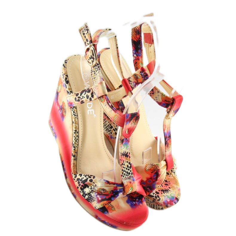 Sandales compensées en satin 903 rouge 1