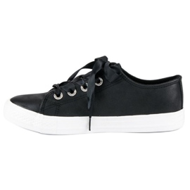 Baskets à la mode sur la reliure le noir 1