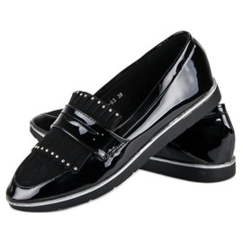 Mocassins laqués noirs 1