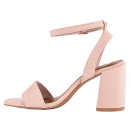 Sandales en daim roses 3