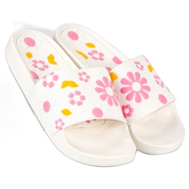 Vices de pantoufles de fleurs blanche 4