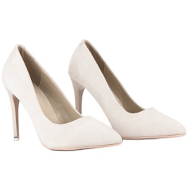 Escarpins en daim gris 4