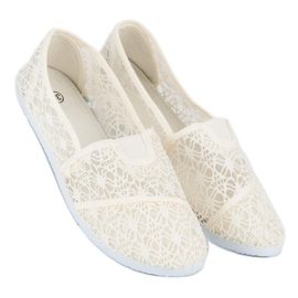 Ballerines en dentelle beige 3