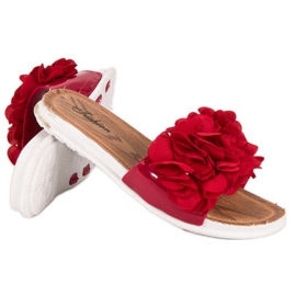 Tongs rouges à fleurs 5