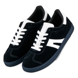 Baskets en daim MCKEYLOR blanche bleu marin 3