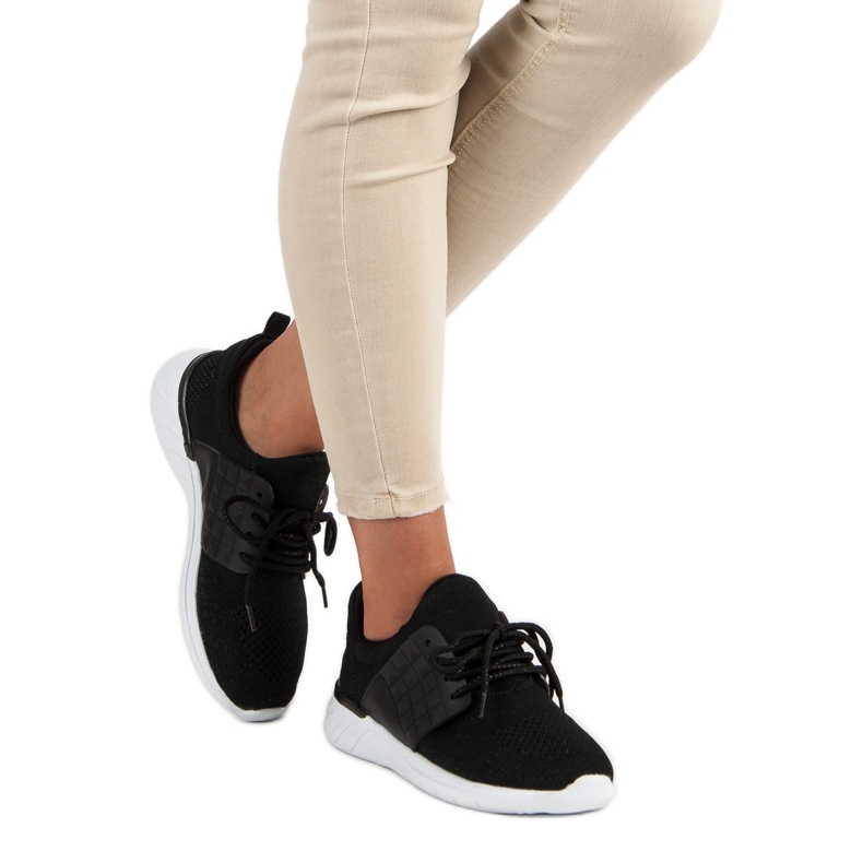 Chaussures de sport légères le noir 1