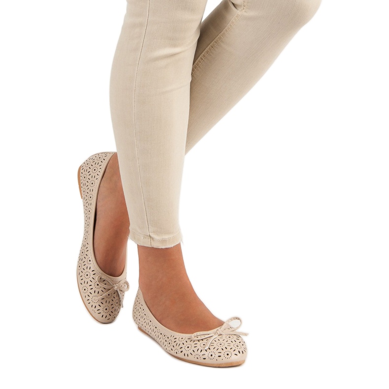 Diamantique Ballerines ajourées brun 1