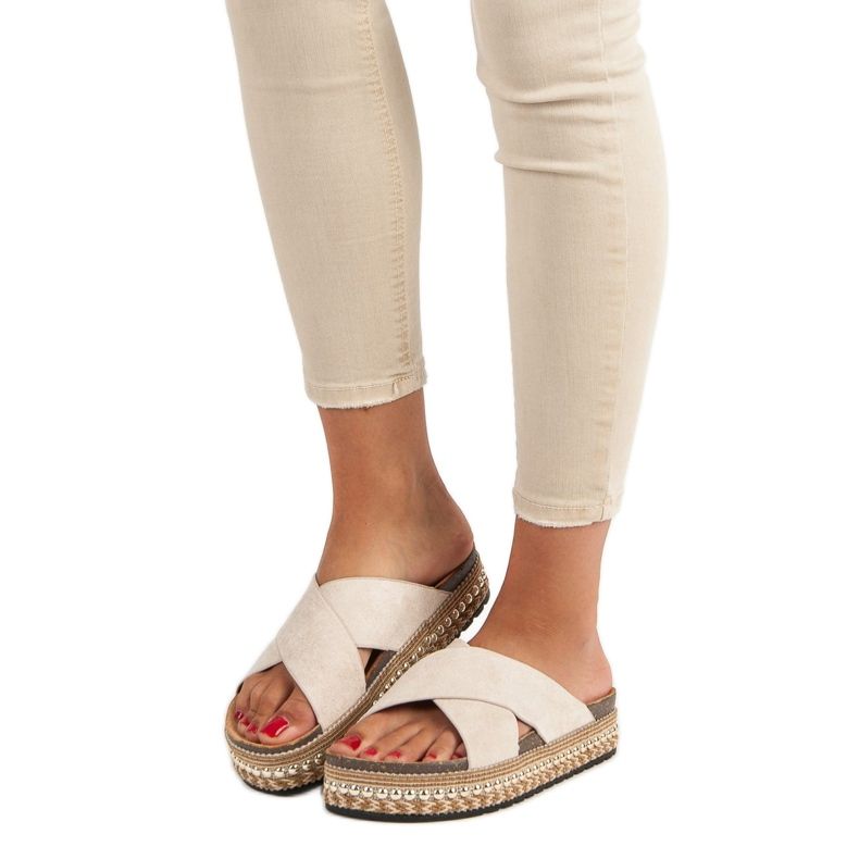 Bello Star Tongs plateforme brun 2