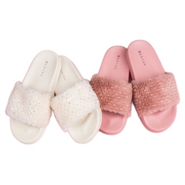 Erynn Tongs roses avec fourrure 1
