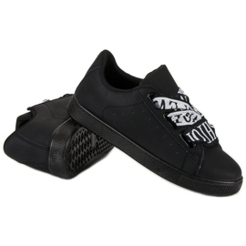 Baskets mode noires le noir 4