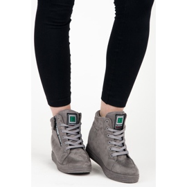 Baskets en daim gris 6
