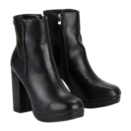 Small Swan Bottes classiques sur le poteau le noir 1