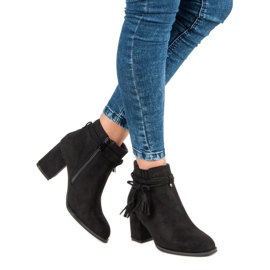 Bottines à talons en daim le noir 1