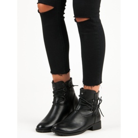 J. Star Bottes pour femmes avec une fixation le noir 1