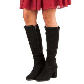 Bottines en daim noir 1