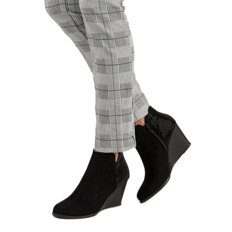 Corina Bottes compensées élégantes noir 1