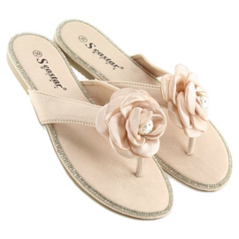 CK31P Beige Tongs beiges 1