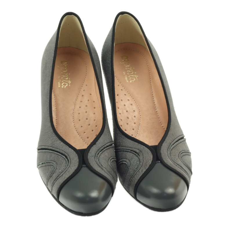 Escarpins gris Espinto sur le poteau 4