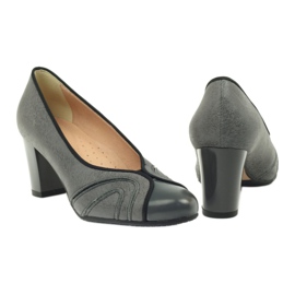 Escarpins gris Espinto sur le poteau 3