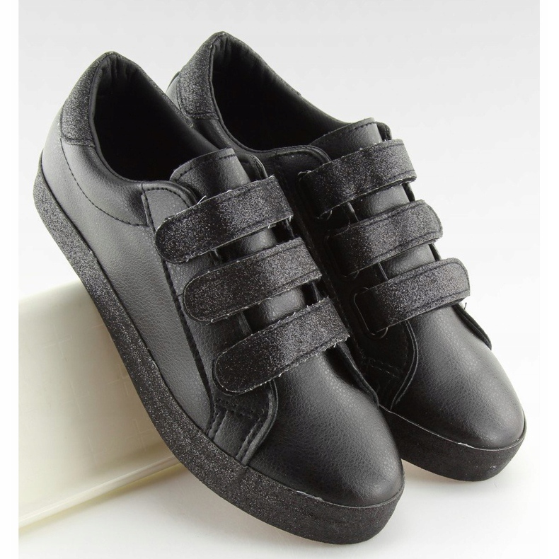 Baskets noires à velcro XL10P noires 1