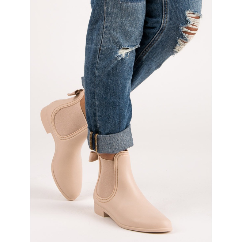 Les vices des femmes galoches brun 2 Les vices des femmes galoches brun 2