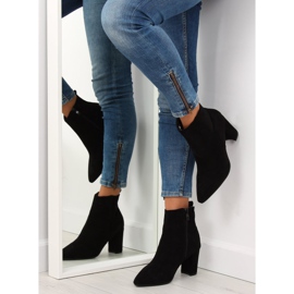 Bottes sur un talon stable noir YQ203P 7