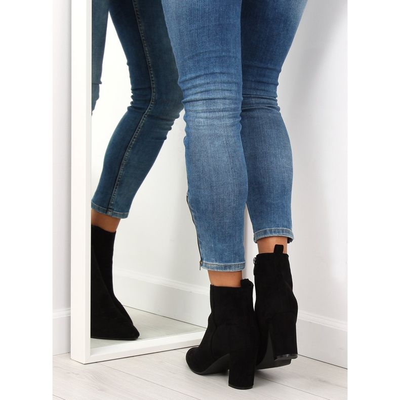 Bottes sur un talon stable noir YQ203P 2