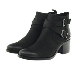 Boots ornées de rayures Badura 7690 le noir 3