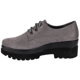 Chaussures en daim gris 4
